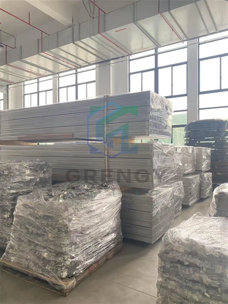 Aluminum Solar Panel Mounting Rails